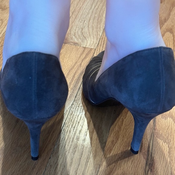 Gucci Women’s Gray Suede Bow Slip On Peep Toe Stiletto Platform Heels Size 8 - Picture 3 of 8